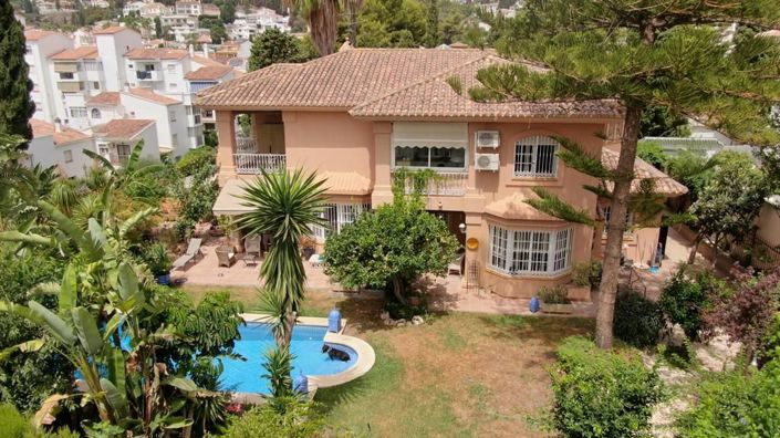 Image No.1-4 Bed Villa for sale