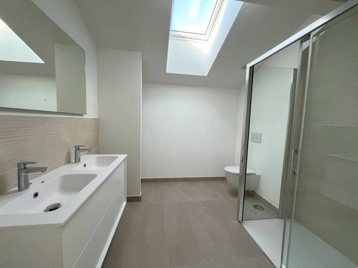 Image No.10-3 Bed Apartment for sale