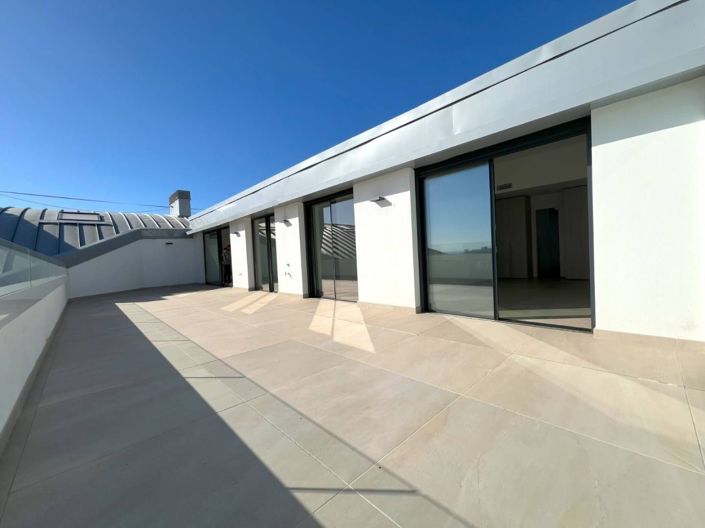 Image No.19-3 Bed Apartment for sale