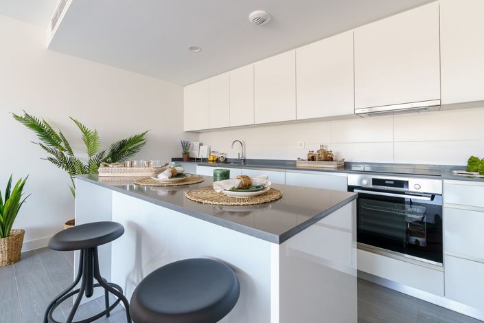 Image No.6-2 Bed Apartment for sale