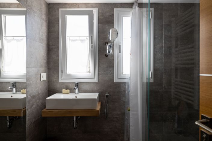 Image No.23-5 Bed Villa for sale