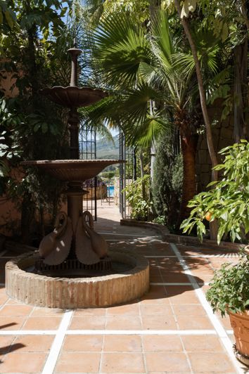 Image No.12-5 Bed Villa for sale