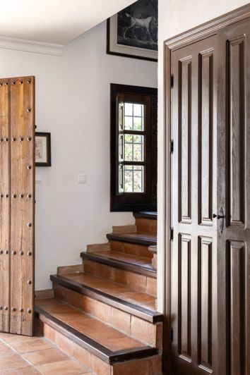 Image No.11-7 Bed Villa for sale