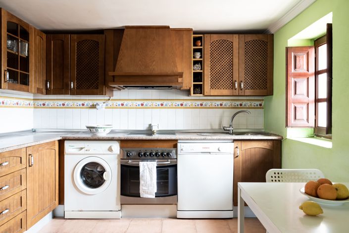 Image No.8-3 Bed House for sale