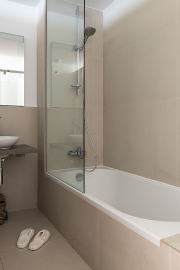 Image No.18-3 Bed Apartment for sale