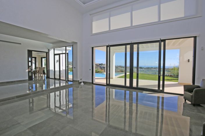 Image No.4-6 Bed Villa for sale