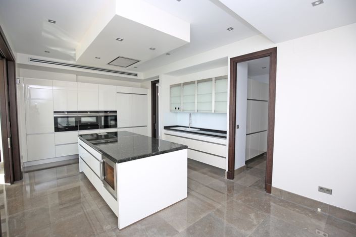 Image No.5-6 Bed Villa for sale