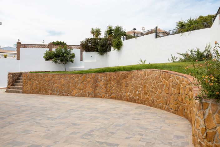 Image No.12-5 Bed Villa for sale