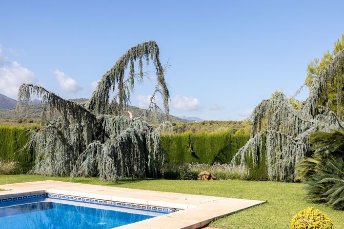 Image No.15-8 Bed Country House for sale