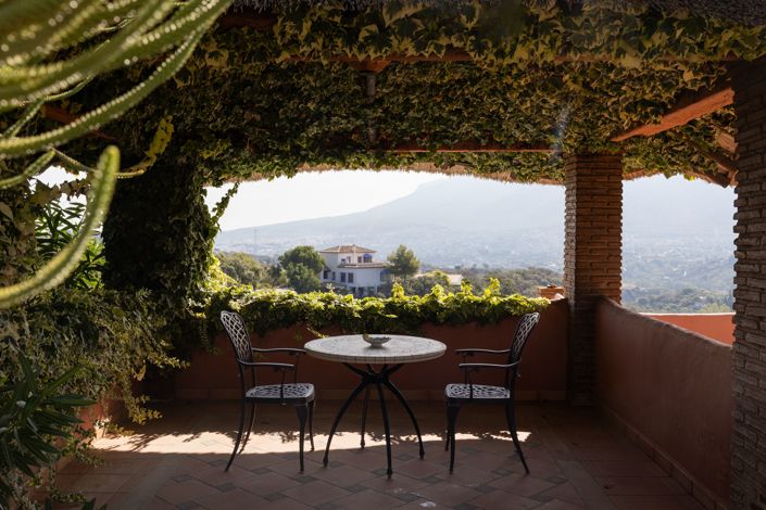 Image No.19-8 Bed Country House for sale