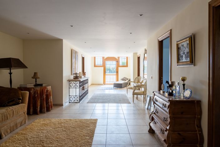 Image No.30-8 Bed Country House for sale