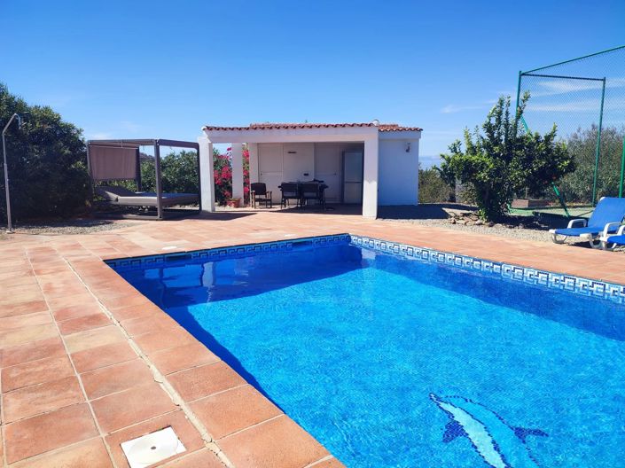 Image No.10-9 Bed House for sale