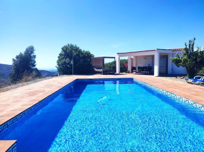 Image No.11-9 Bed House for sale