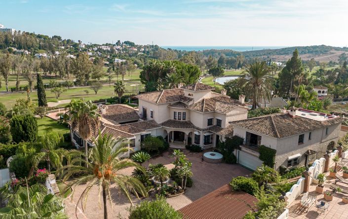 Image No.1-6 Bed Villa for sale
