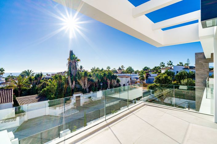 Image No.27-5 Bed Villa for sale