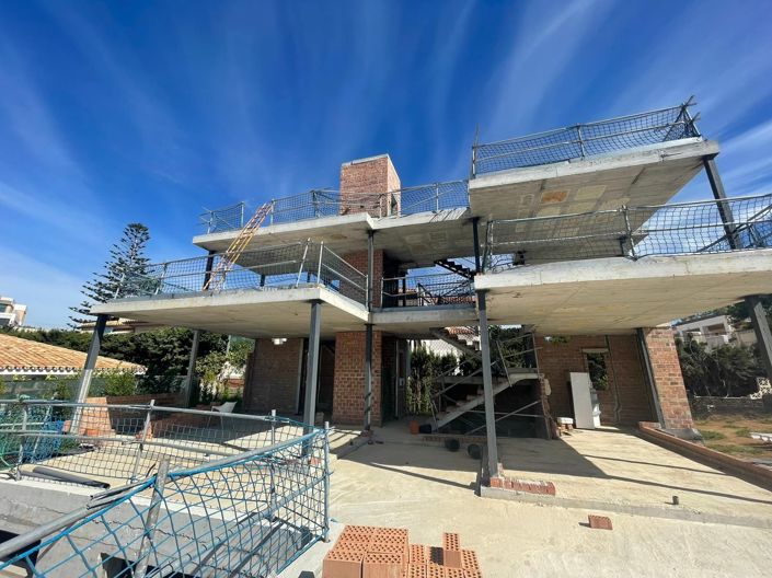 Image No.13-3 Bed Villa for sale