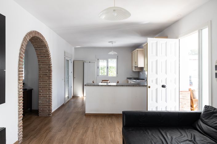 Image No.4-5 Bed Villa for sale