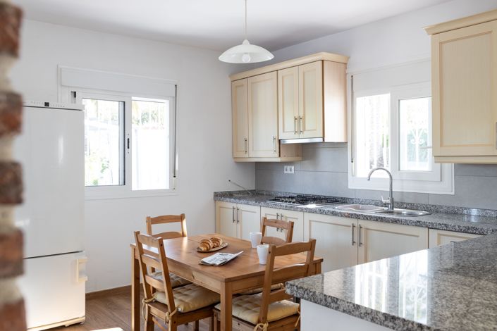 Image No.6-5 Bed Villa for sale