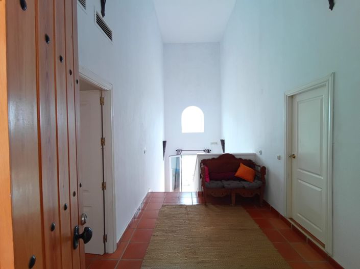 Image No.11-5 Bed Villa for sale