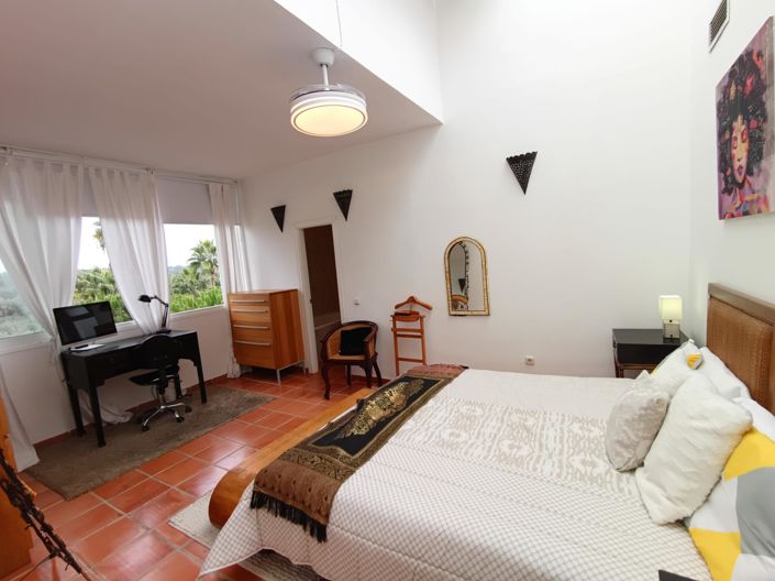 Image No.17-5 Bed Villa for sale