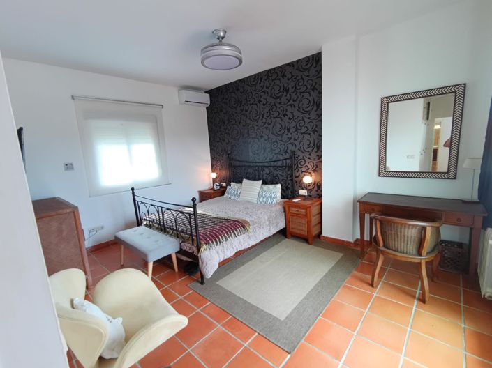 Image No.24-5 Bed Villa for sale