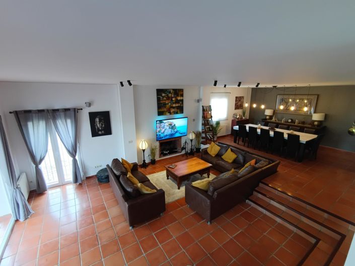 Image No.25-5 Bed Villa for sale