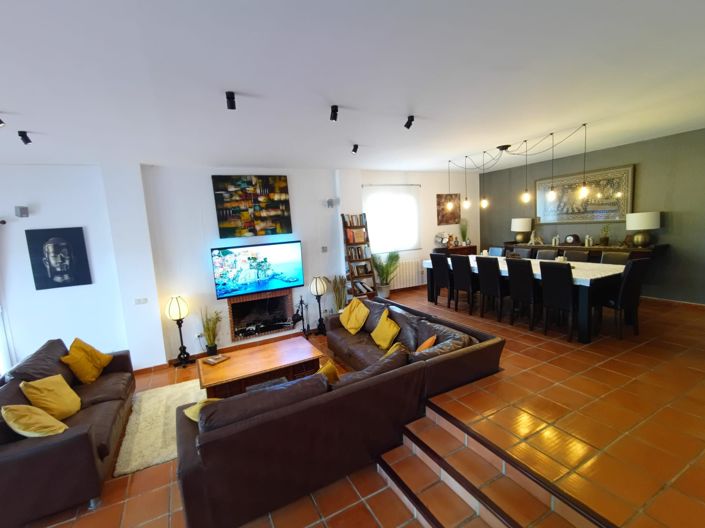 Image No.28-5 Bed Villa for sale