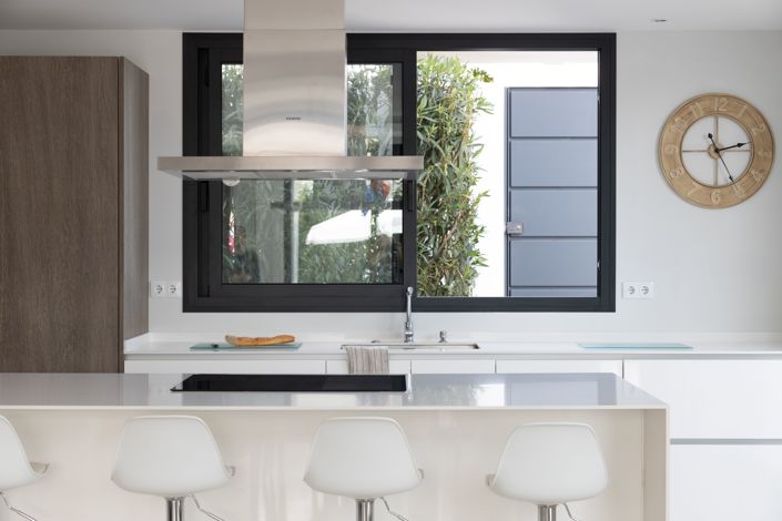 Image No.5-6 Bed Villa for sale