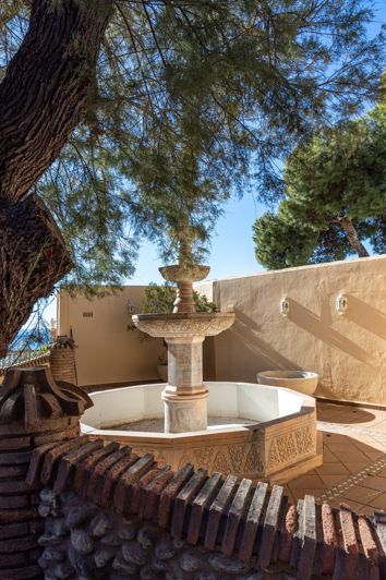 Image No.6-5 Bed Villa for sale