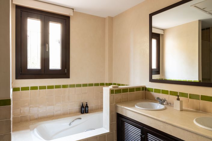 Image No.13-4 Bed Villa for sale