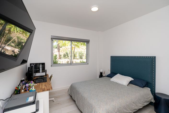 Image No.15-3 Bed Apartment for sale