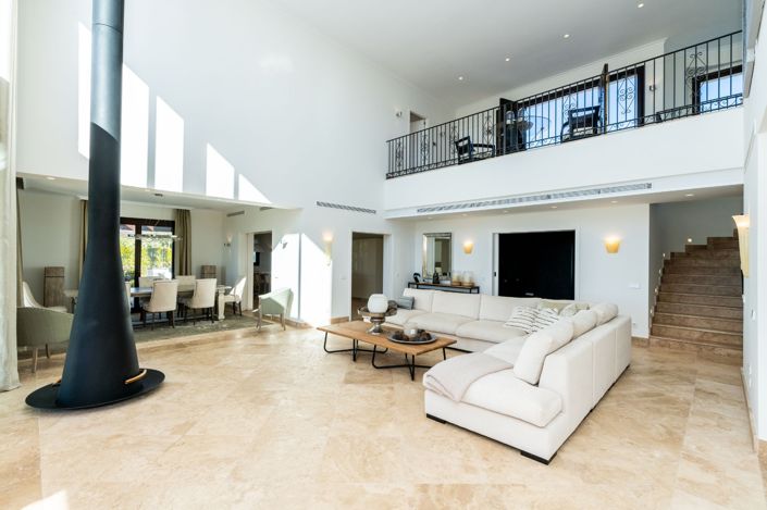 Image No.10-4 Bed Villa for sale