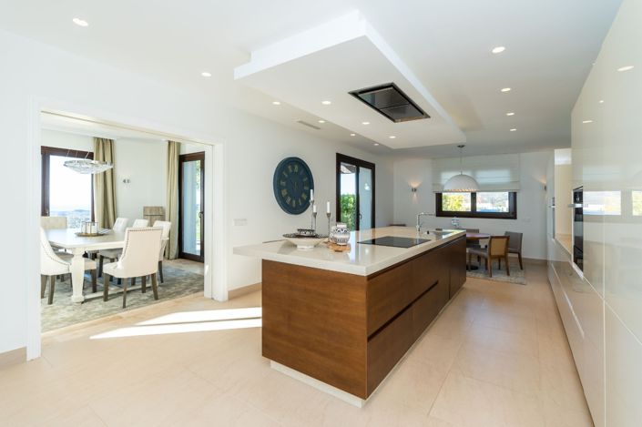 Image No.11-4 Bed Villa for sale