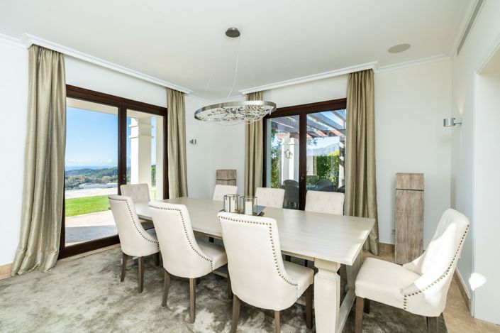 Image No.14-4 Bed Villa for sale