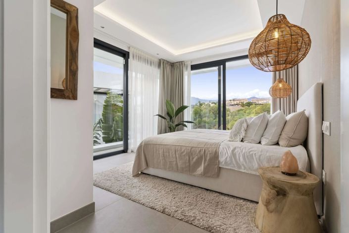 Image No.13-6 Bed Villa for sale