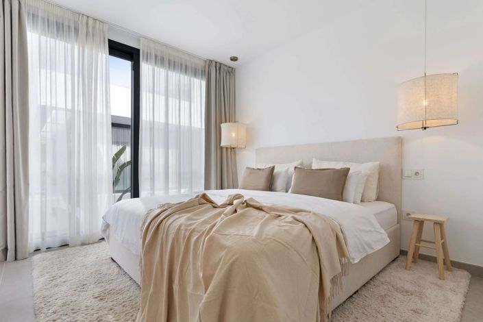 Image No.6-6 Bed Villa for sale