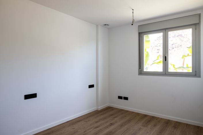 Image No.9-3 Bed Apartment for sale