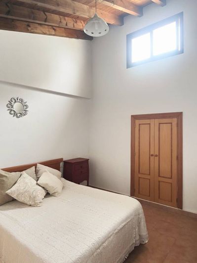 Image No.14-5 Bed House for sale