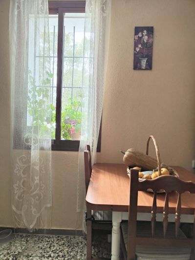 Image No.15-5 Bed House for sale