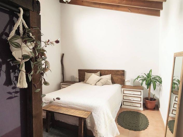 Image No.6-5 Bed House for sale