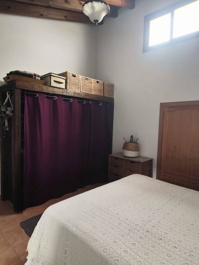 Image No.7-5 Bed House for sale