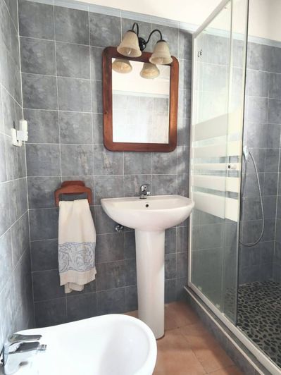 Image No.9-5 Bed House for sale