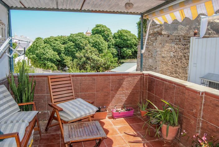 Image No.6-3 Bed House for sale