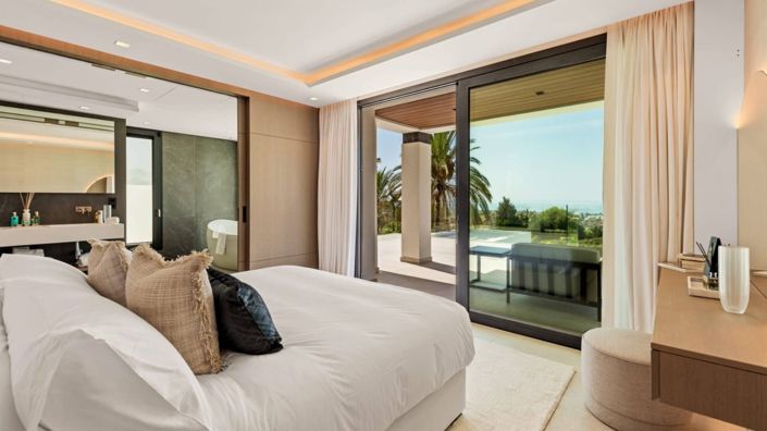 Image No.12-4 Bed Villa for sale