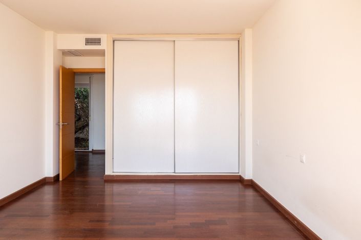 Image No.22-3 Bed Villa for sale