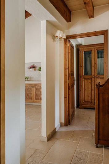 Image No.12-4 Bed House for sale