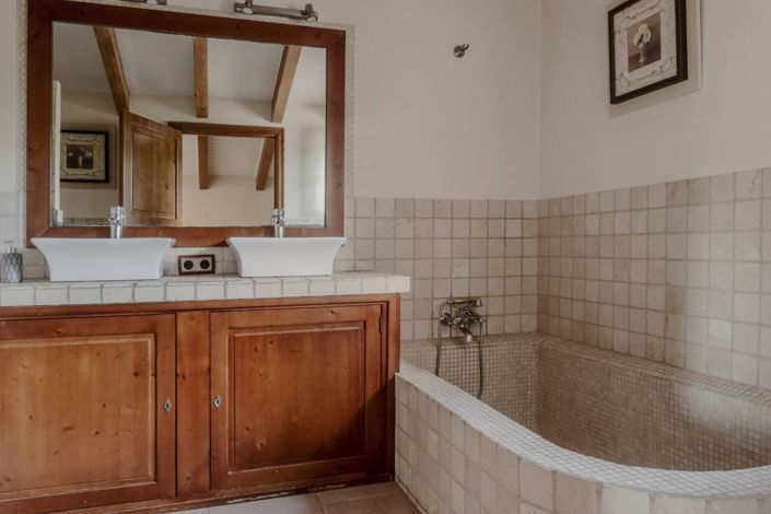 Image No.19-4 Bed House for sale