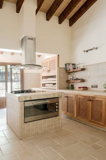 Image No.8-4 Bed House for sale