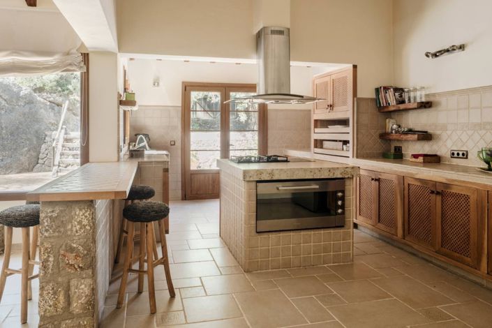 Image No.9-4 Bed House for sale