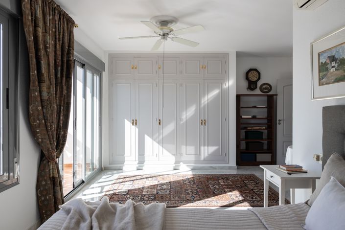 Image No.10-4 Bed Villa for sale